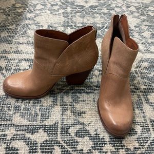 9.5 brown ankle booties